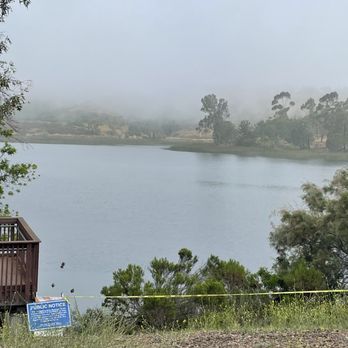 Lake Miramar - lake view near parking lot - Lakes Near Me - San Diego, California Lake Miramar - lake view near parking lot - Lakes Near Me - San Diego, California