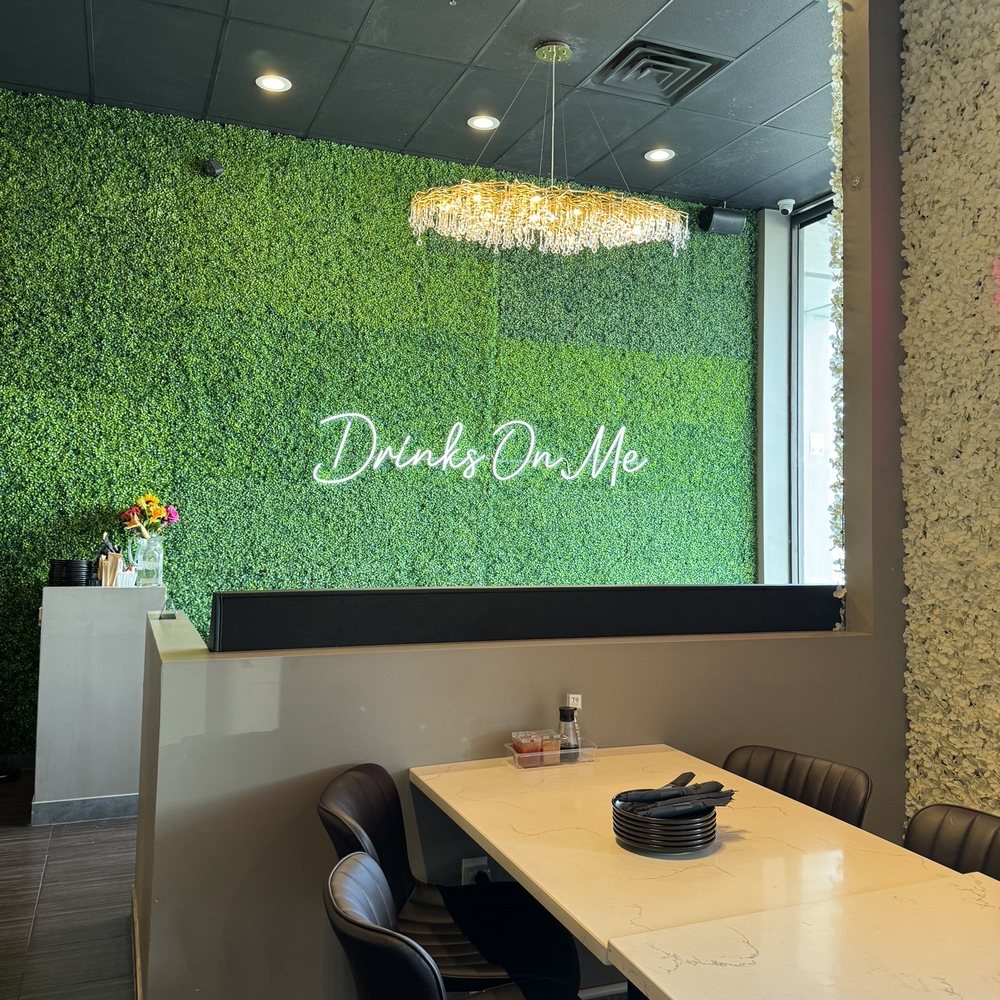 Linjee Thai - Grass Wall - Thai Near Me - Alexandria, Virginia Linjee Thai - Grass Wall - Thai Near Me - Alexandria, Virginia