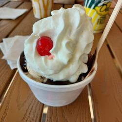Moodus Ice Cream Parlor - Brownie and peanut butter chip ice creams :D