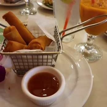 Lemongrass Thai Restaurant - Egg Rolls - Thai Near Me - San Antonio, Texas