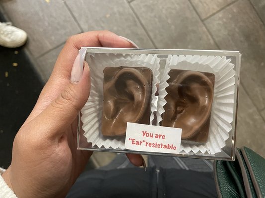 Mueller Chocolate Co by null