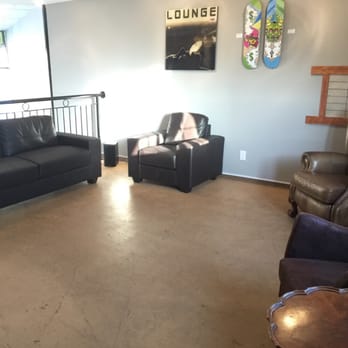 EZ-Vape North Shore - 2nd floor Vape Lounge - Vape Shops Near Me - North Vancouver, British Columbia