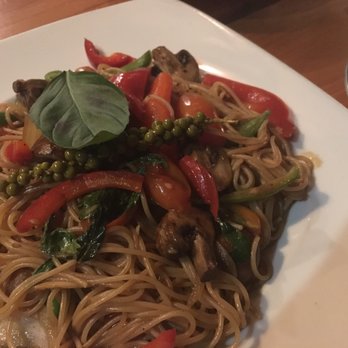 Grains - Drunken angel hair noodles!! Delissssssh!! Check out the whole green pepper garnish - Vegan Near Me - San Diego, California Grains - Drunken angel hair noodles!! Delissssssh!! Check out the whole green pepper garnish - Vegan Near Me - San Diego, California