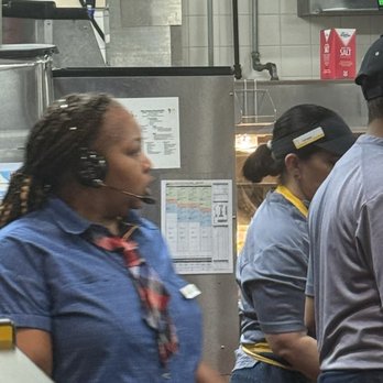 McDonald's - Manager Kelly - Unprofessional Conduct - Fast Food Near Me - Naples, Florida McDonald's - Manager Kelly - Unprofessional Conduct - Fast Food Near Me - Naples, Florida