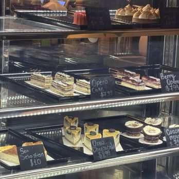 Flourish Cafe - Coffee & Tea Near Me - Newtown, Pennsylvania