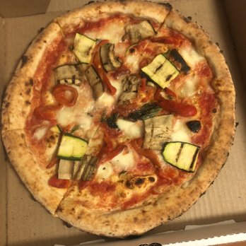 Pomo - Phoenix - Cold and hard pizza with rubber for cheese = GROSS - Pizza Near Me - Phoenix, Arizona
