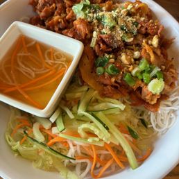 Pork bun vermicelli