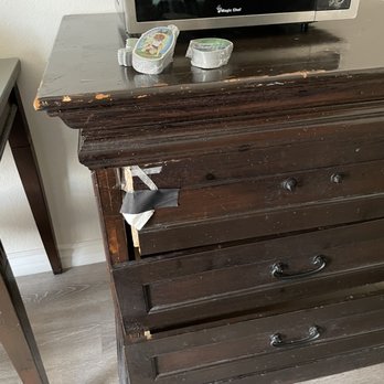 Pasadena Lodge - Dresser?? - Guest Houses Near Me - Pasadena, California Pasadena Lodge - Dresser?? - Guest Houses Near Me - Pasadena, California