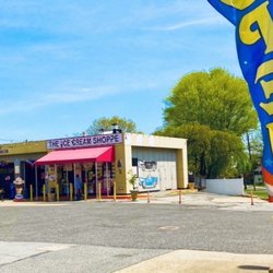 Ice Cream Shoppe storefront