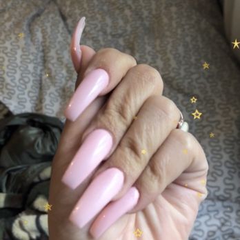 Titanium Nails & Spa - Nail Salons Near Me - Toronto, Ontario