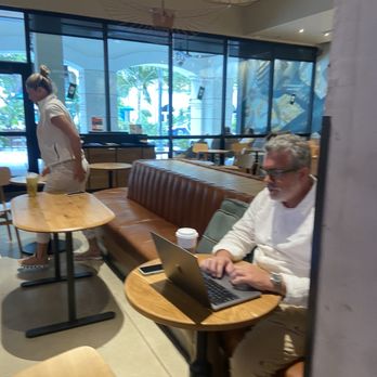 Starbucks - Coffee & Tea Near Me - West Palm Beach, Florida Starbucks - Coffee & Tea Near Me - West Palm Beach, Florida