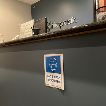 Lee Chiropractic - Waiting room - Chiropractors Near Me - Irvine, California Lee Chiropractic - Waiting room - Chiropractors Near Me - Irvine, California