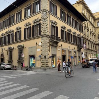 Hermes Italy - Florence, FI Hermes Italy - Florence, FI