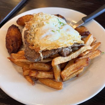 Baileys Peruvian Cuisine - Bistec a lo Pobre - French fries are addicting - Peruvian Near Me - Whittier, California