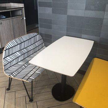 McDonald's - Blah dining area - Coffee & Tea Near Me - Tavares, Florida