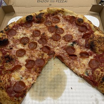 Old School Pizzeria - Pepperoni 18 slice - Pizza Near Me - Las Vegas, Nevada