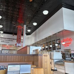 DiBella's Italian Market - Inside