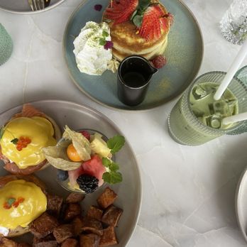 Glass Kitchen - Smoked salmon eggs Benedict and matcha pancakes - Breakfast & Brunch Near Me - Markham, Ontario