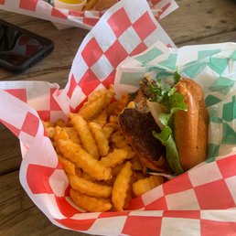 Cheese burger and beer