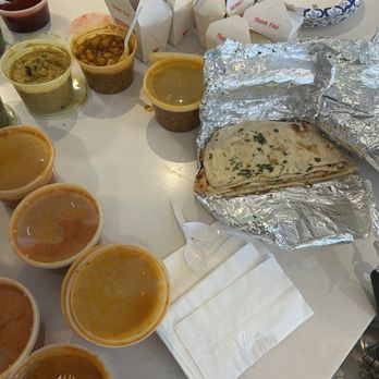 Raavi - Samosas Chicken Tikka Masala (Combo) Rice Garlic Naan Butter Chicken Curry Chana Masala Baingan Bharta Palak Paneer Garlic Naan - Indian Near Me - San Francisco, California Raavi - Samosas Chicken Tikka Masala (Combo) Rice Garlic Naan Butter Chicken Curry Chana Masala Baingan Bharta Palak Paneer Garlic Naan - Indian Near Me - San Francisco, California
