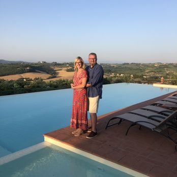 Borgo Divino - Agriturismi Near Me - Montespertoli, FI