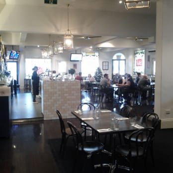 Lady Daly Hotel - Bars Near Me - Hindmarsh, SA