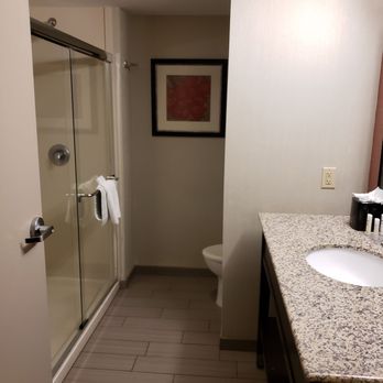 Hampton Inn Neptune/Wall - Rm323 bathroom - Hotels Near Me - Neptune, New Jersey Hampton Inn Neptune/Wall - Rm323 bathroom - Hotels Near Me - Neptune, New Jersey