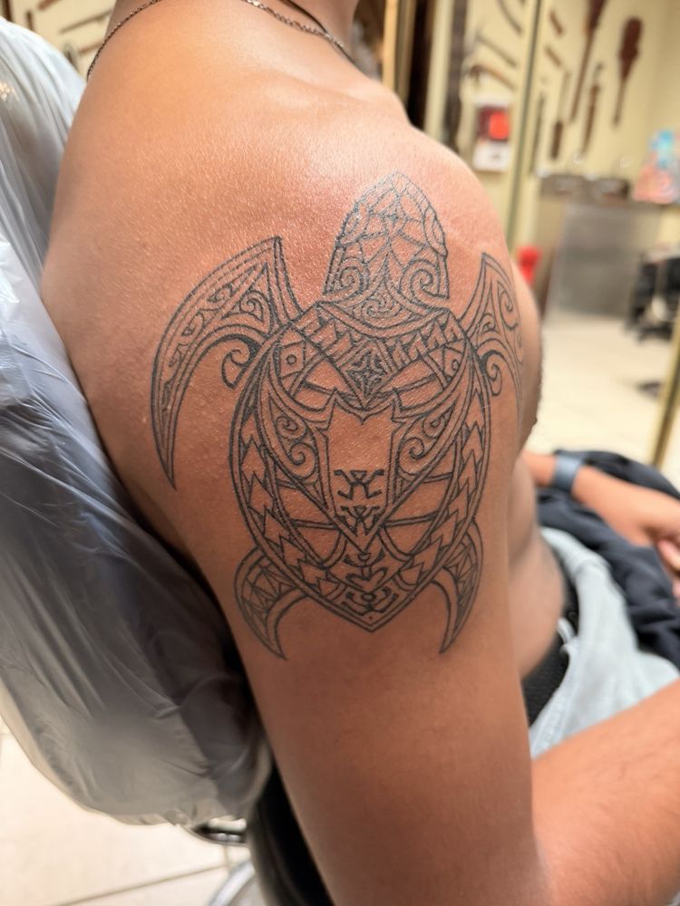 South Seas Tattoo Company Logo