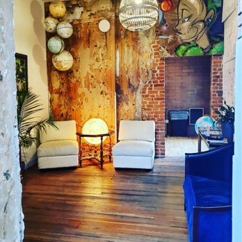 Hostel Fish - Lounge area - Hostels Near Me - Denver, Colorado Hostel Fish - Lounge area - Hostels Near Me - Denver, Colorado