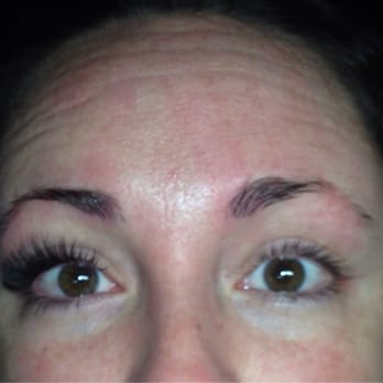 Ooh'lah Lash - 1 eye with volume lashes and 1 without - Waxing Near Me - Highland Park, Illinois Ooh'lah Lash - 1 eye with volume lashes and 1 without - Waxing Near Me - Highland Park, Illinois