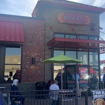 Sheetz - the outside of a restaurant - Convenience Stores Near Me - Westerville, Ohio