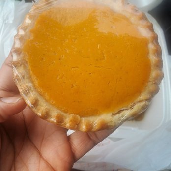 Q - Time Restaurant - Mini sweet potato pie - Southern Near Me - Atlanta, Georgia