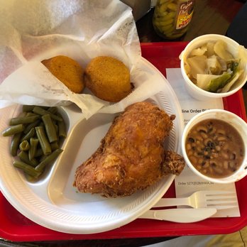 Memphis Soul - Fried chicken Brest, Black-eyed peas, cabbage, sweet potatoes muffins - Soul Food Near Me - Memphis, Tennessee Memphis Soul - Fried chicken Brest, Black-eyed peas, cabbage, sweet potatoes muffins - Soul Food Near Me - Memphis, Tennessee