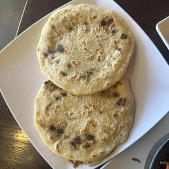 Pupusas Paradise - Denver - Salvadoran Near Me - Denver, Colorado