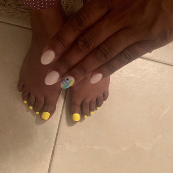 Horizon Nail and Spa - Very satisfied with my mani/pedi! - Nail Salons Near Me - Edgewater, New Jersey
