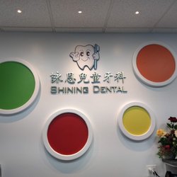 Shining Dental - Front desk area