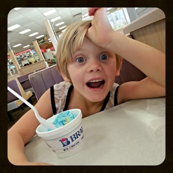 Braums Ice Cream & Dairy Store - Single cup of birthday cake ice cream - Ice Cream & Frozen Yogurt Near Me - Athens, Texas