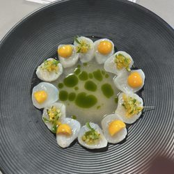 Barra Callao - Hotate sashimi (scallops, pickled berries and cucumber)