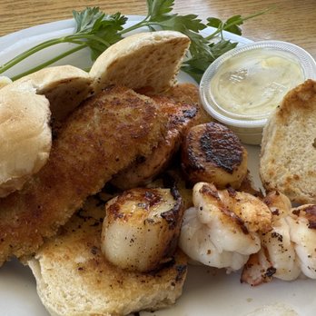 Phil's Fish Market & Eatery - Seafood sliders - Seafood Near Me - Castroville, California Phil's Fish Market & Eatery - Seafood sliders - Seafood Near Me - Castroville, California