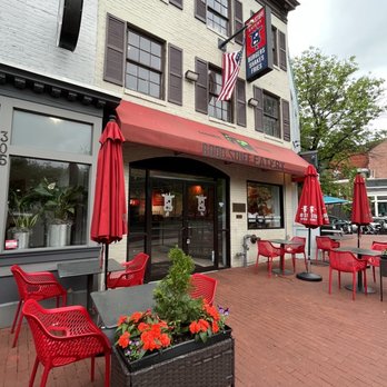 Good Stuff Eatery - Front of restaurant with patio seating - Burgers Near Me - Washington, DC, District of Columbia