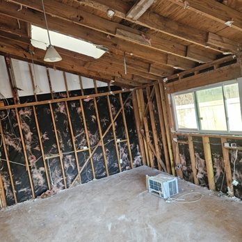 2E Junk Removal Demolition - Junk Removal & Hauling Near Me - Houston, Texas 2E Junk Removal Demolition - Junk Removal & Hauling Near Me - Houston, Texas