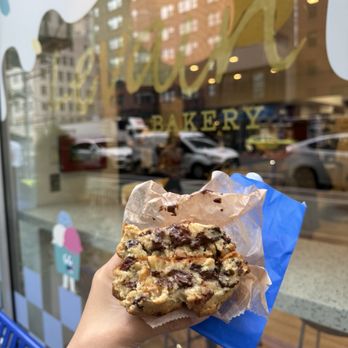 Levain Bakery - Upper East Side, NYC - Chocolate Chip Walnut Cookie - Bakeries Near Me - New York, New York Levain Bakery - Upper East Side, NYC - Chocolate Chip Walnut Cookie - Bakeries Near Me - New York, New York