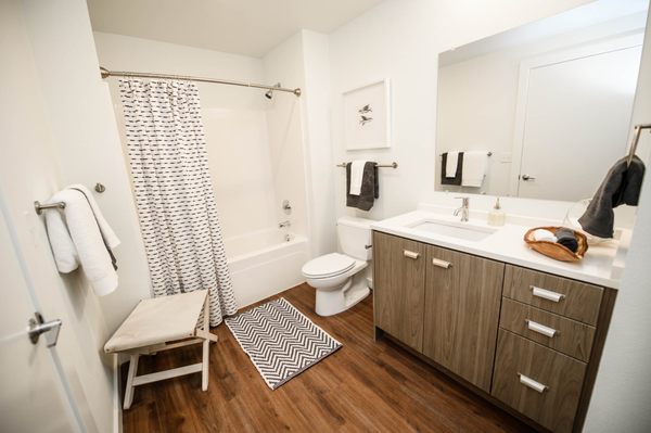 The George Besaw by null