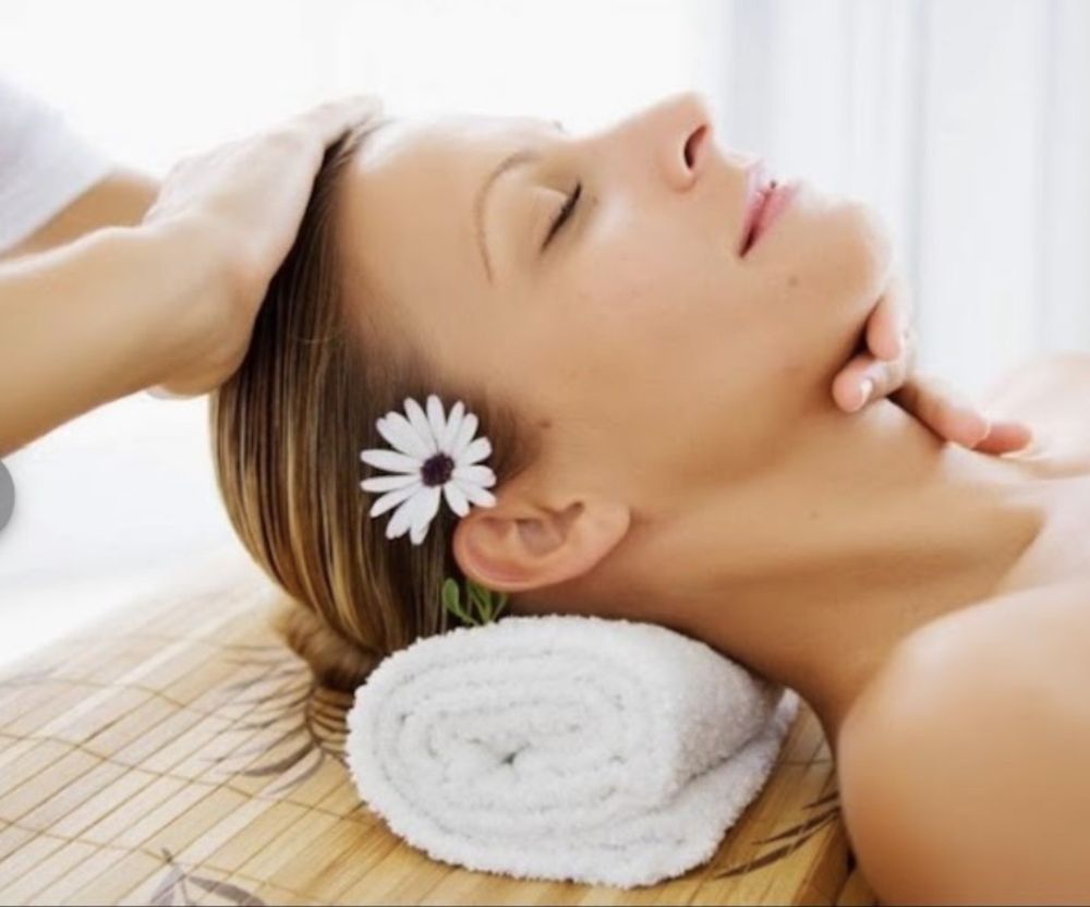 Bodyworks Massage Therapy Logo