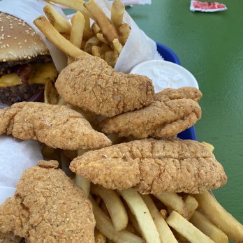 Burger Barn - Just really really average chicken fingers. Don't compare to Kane's or Chick Fil A. Probably frozen chicken fingers from the bag - Burgers Near Me - Bridgeport, California Burger Barn - Just really really average chicken fingers. Don't compare to Kane's or Chick Fil A. Probably frozen chicken fingers from the bag - Burgers Near Me - Bridgeport, California