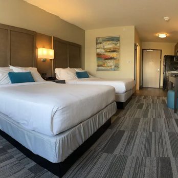 Simple Suites - Double queen room - Hotels Near Me - Boise, Idaho