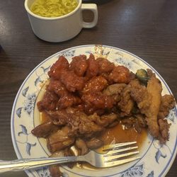 China Garden Buffet - Buffet food