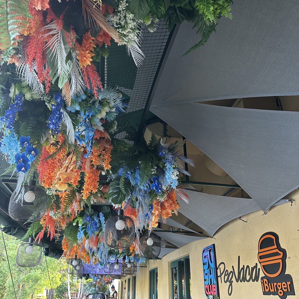 Pez Vaca Miami - Outdoor seating area - Burgers Near Me - Doral, Florida Pez Vaca Miami - Outdoor seating area - Burgers Near Me - Doral, Florida