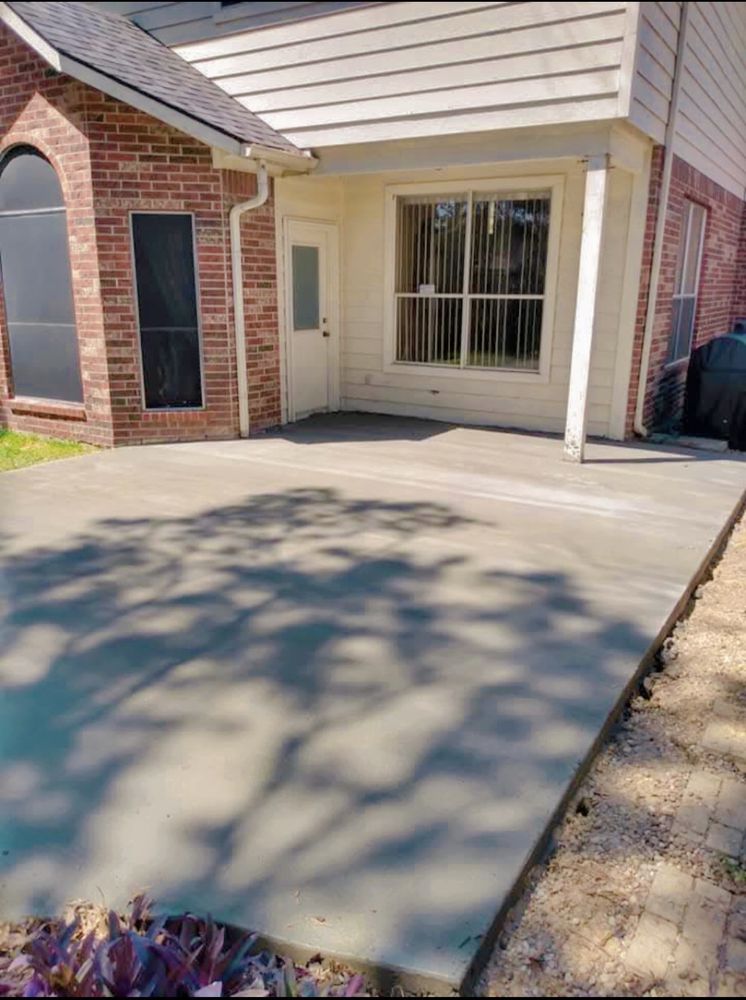 Slide of Lara’s Remodeling And Concrete