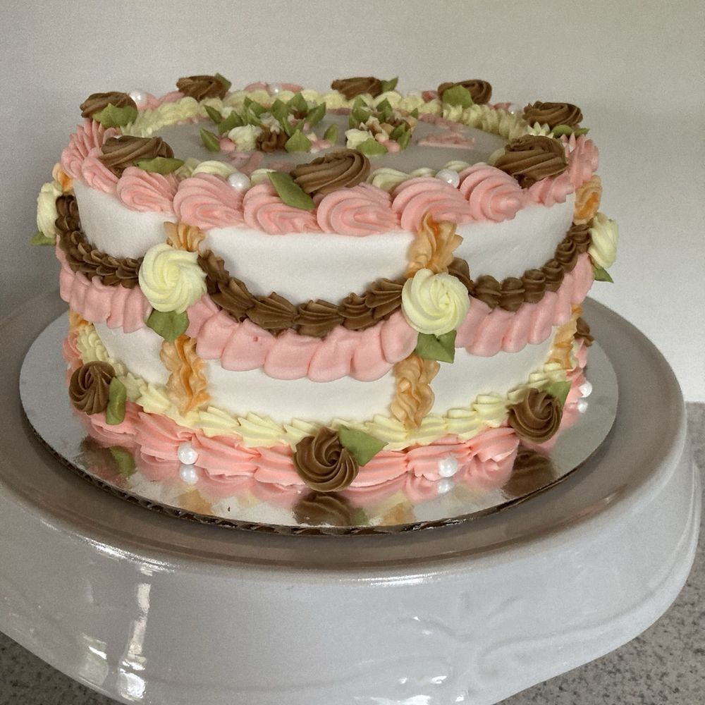 The Original Goodie Shop - 2024 Fall Pastel Victorian Cake - Bakeries Near Me - Upper Arlington, Ohio